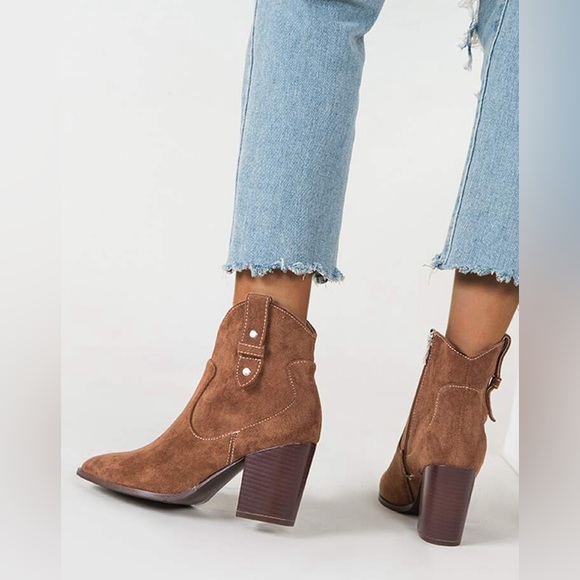 SHEIN Women’s Velvet Side Zipper Western Boots | Size 38 - Picture 7 of 8